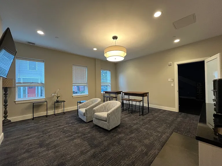 9 Everett St #2 — Photo 16