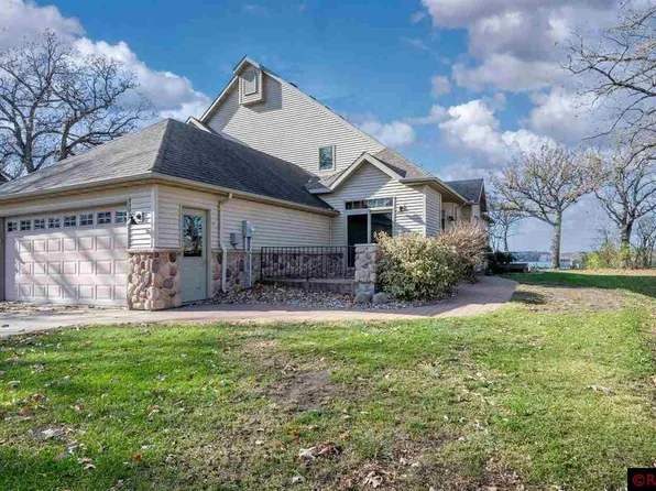 2490 Albion Ave, Fairmont, MN 56031