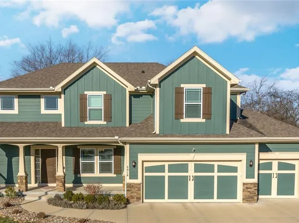 4910 NE 105th St, Kansas City, MO 64156