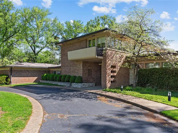3 Fordyce Ln, Saint Louis, MO 63124