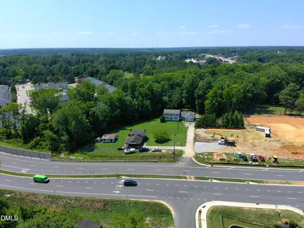 1233 Tulip St, Clayton, NC 27520