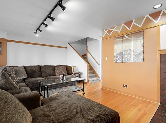 5th image of 429 S Oak Park Ave APT C