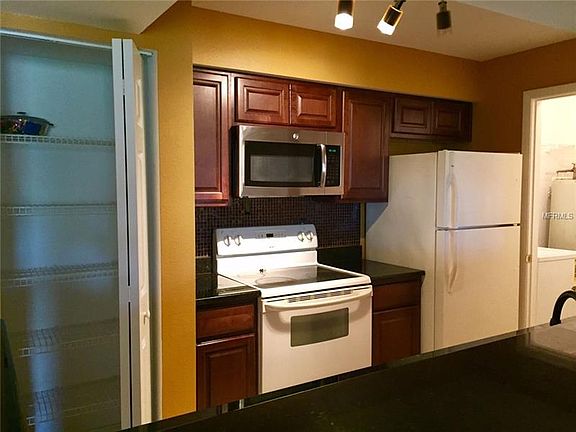 4th image of 3024 Parkway Blvd APT 308
