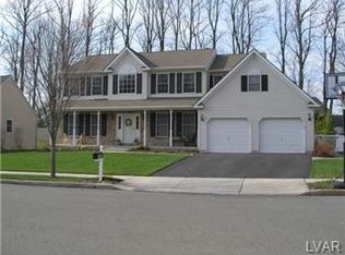 1771 Zinfandel Ct W, Easton, PA 18045