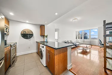 88 Morgan Street, #4107