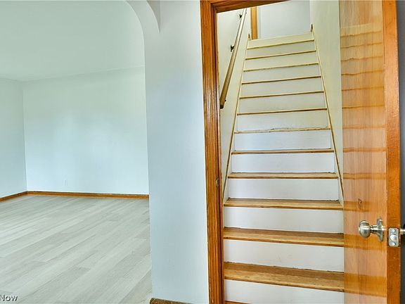5th image of 5172 5th St