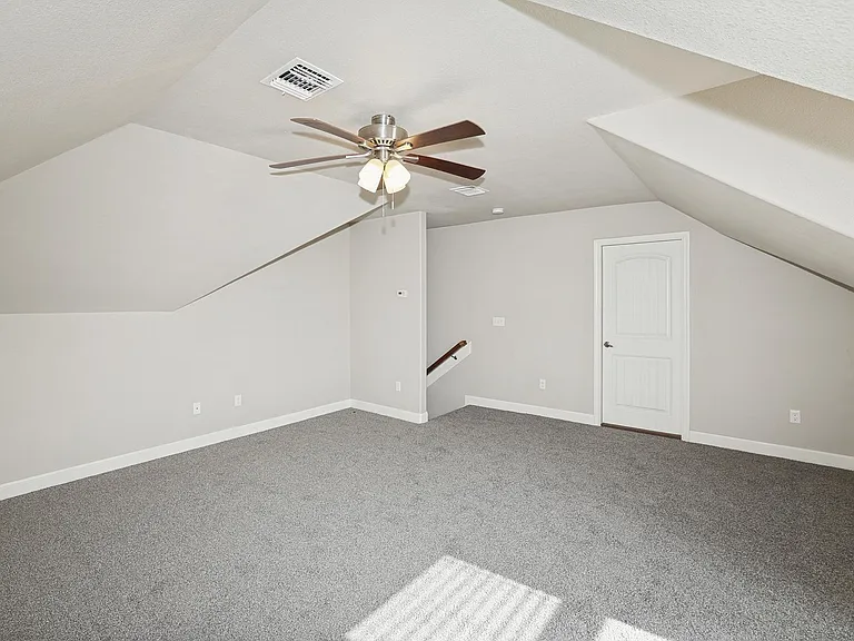 15101 Helium Rd — Photo 32
