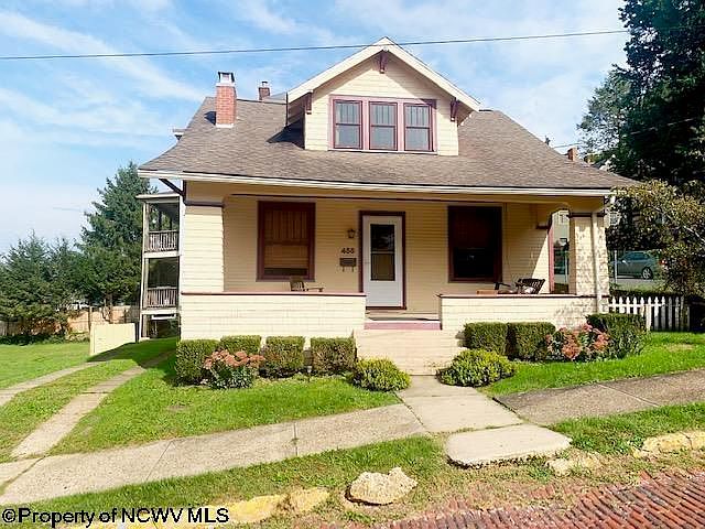 1st image of 455 Park St