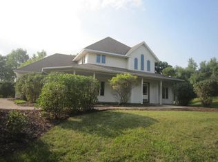 310 Honey Lake Rd, Rochester, WI 53105
