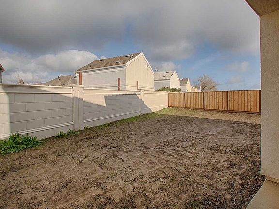 Homesite 25 - Backyard