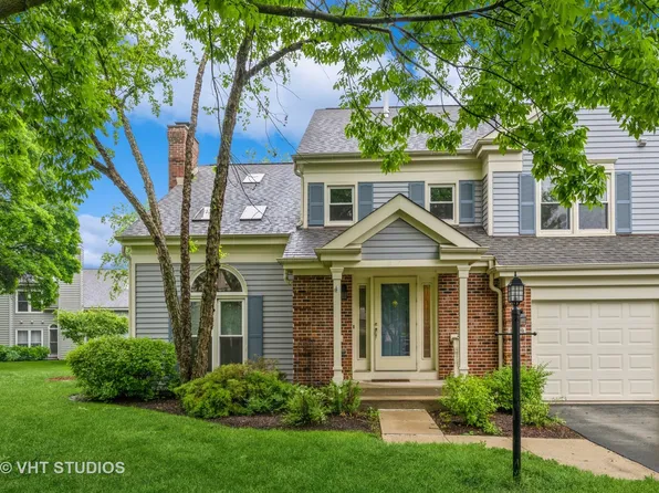 1949 N Charter Point Dr #1949, Arlington Heights, IL 60004