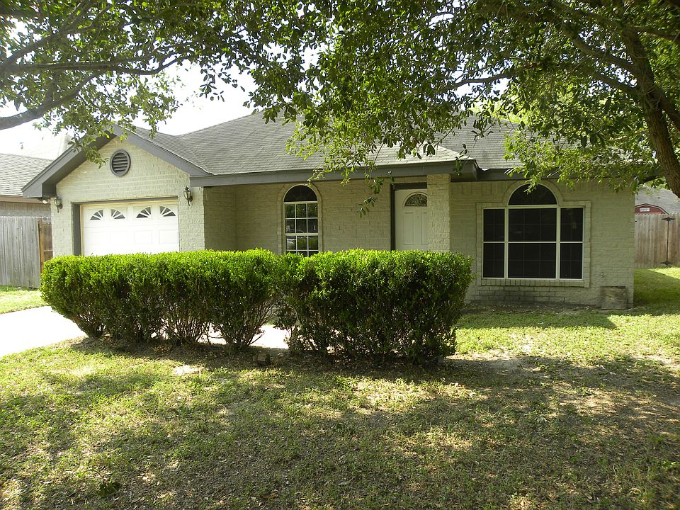 1st image of 2804 Los Pinos Ln