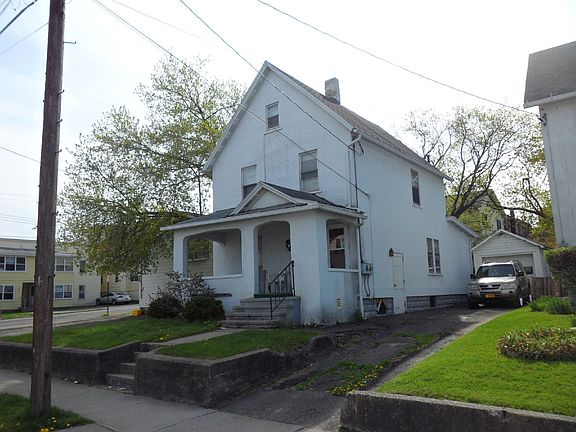 2nd image of 303 Squires Ave