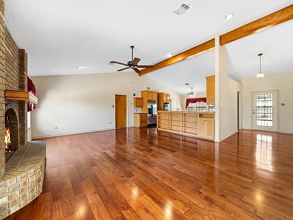 5th image of 1306 Malibu Dr