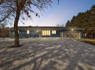 16050 Lockhaven Rd, Carver, MN 55315