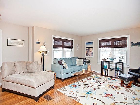 4th image of 2682 Mill St