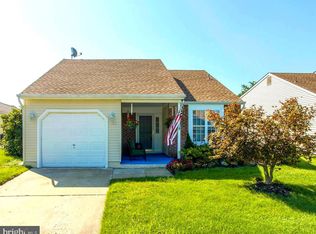 5 Adner Dr, Mount Laurel, NJ 08054