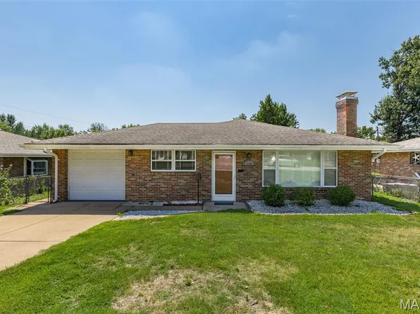 9108 Brownridge Dr, Saint Louis, MO 63114