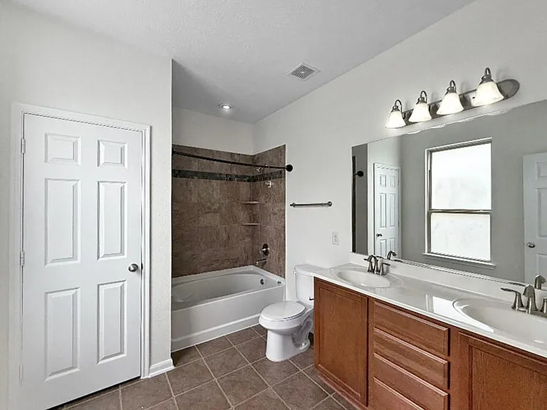 6503 Bayliss Valley Ln — Photo 17