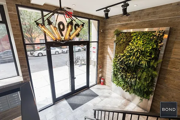 Rented by Bond New York | media 30