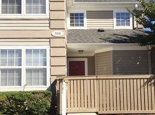 301 Queens Cres, Williamsburg, VA 23185
