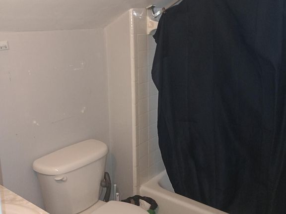 2nd image of 1711 Nagel Ave SW #2