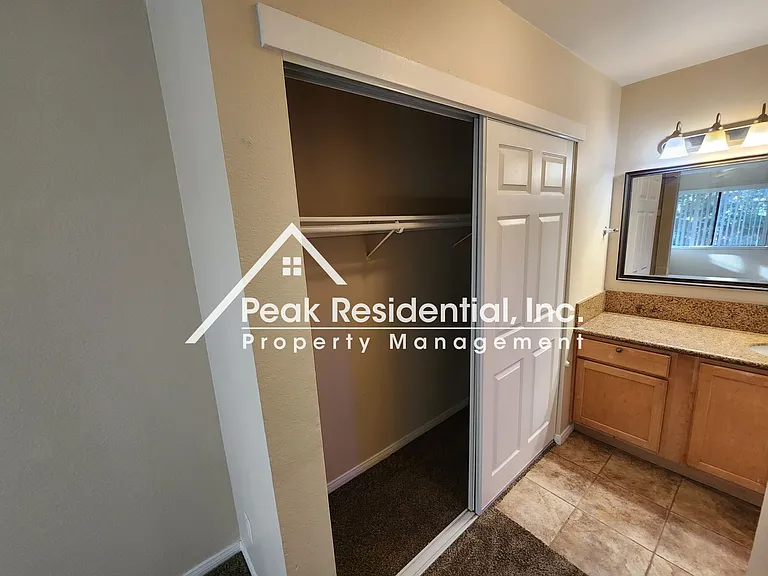 3715 Tallyho Dr — Photo 13