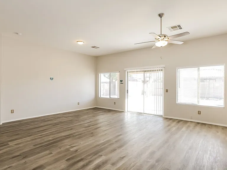 14411 N 149th Dr — Photo 5