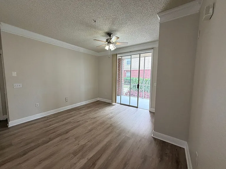 13015 Plantation Park Cir — Photo 7
