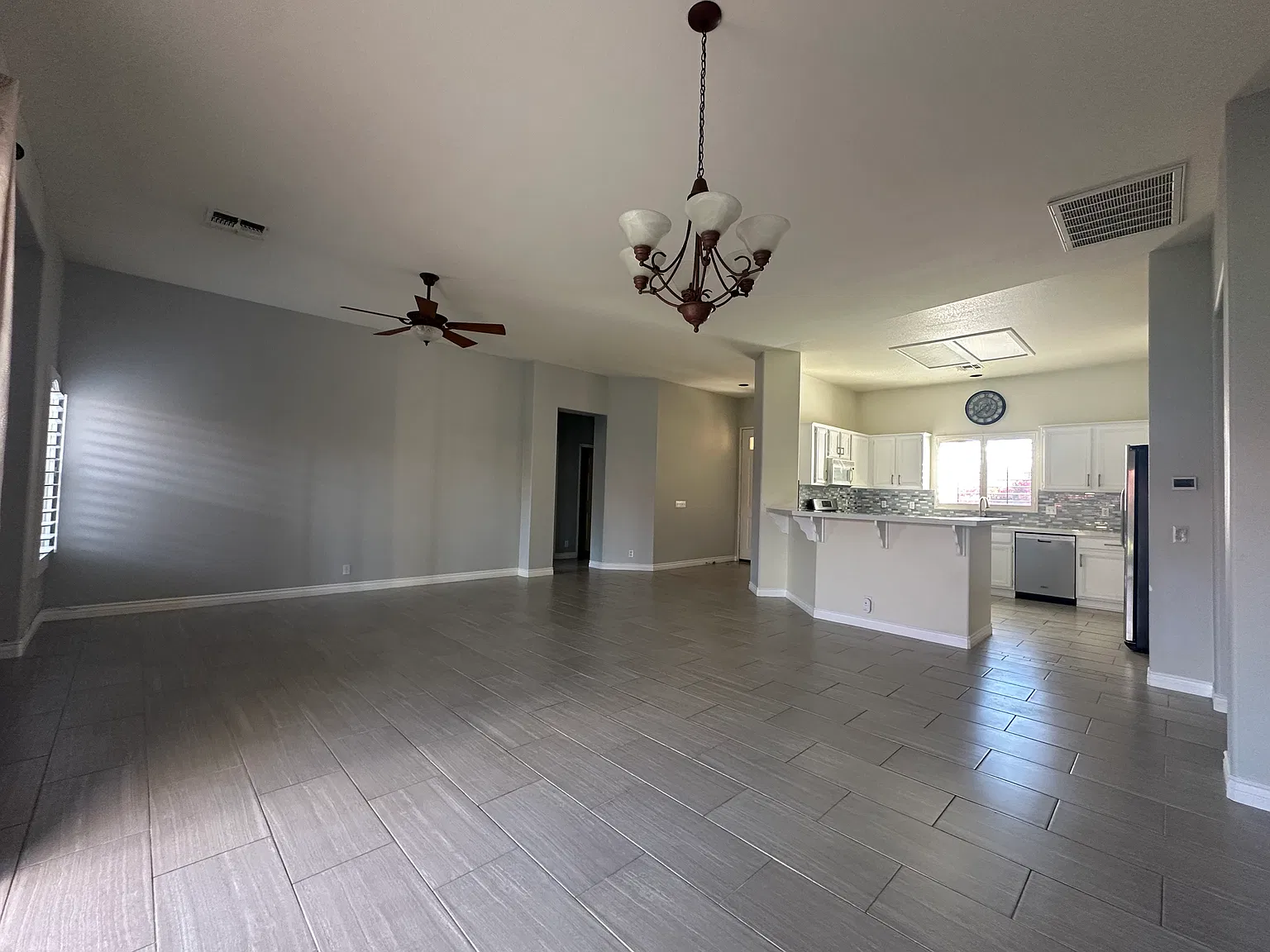 3 bed, 1680 sqft, $2,880 — Photo 4