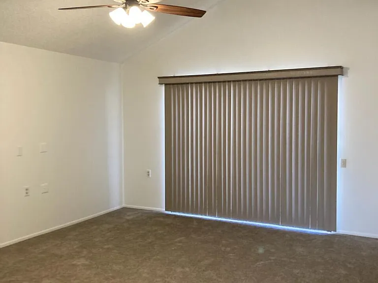 12 Leisure World — Photo 7