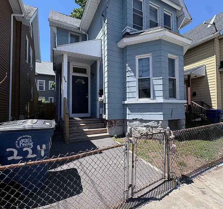 224 Lloyd St