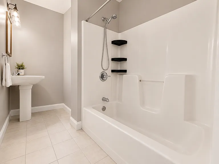 2224 W Jefferson St — Photo 2
