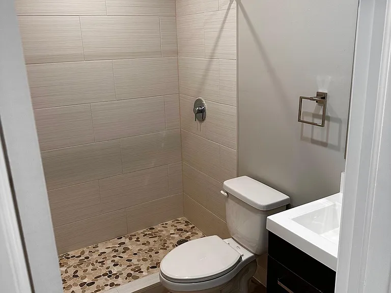 2909 Middle River Dr #203 — Photo 8