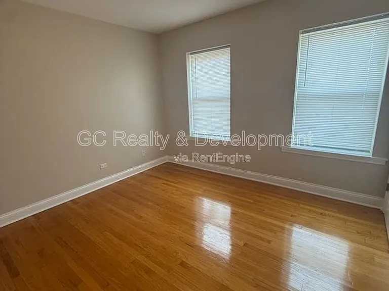2061 W Fargo Ave #2 — Photo 8