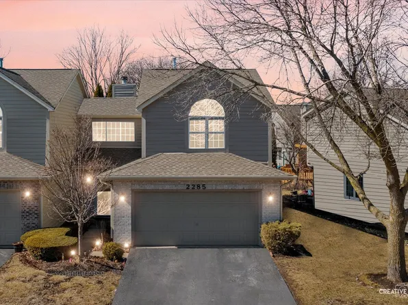 2285 McCartney Dr, Naperville, IL 60565