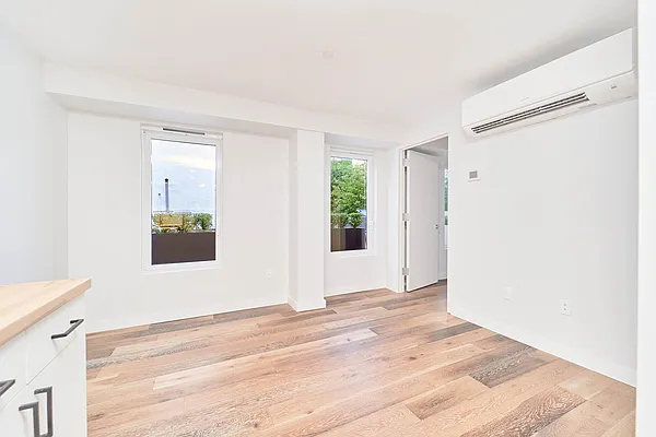 Rented by Living New York | media 45