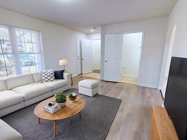 14 Berkshire Ln Suite 102, Fishersville, VA 22939