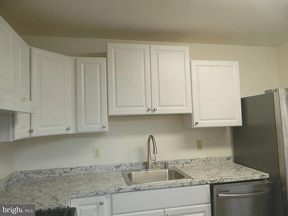 4th image of 740 Quince Orchard Blvd #740-P1-T1