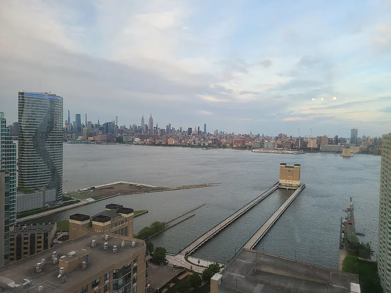 45 River Dr S #3301 — Photo 1