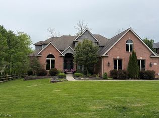 19443 Rye Gate Dr, North Royalton, OH 44133
