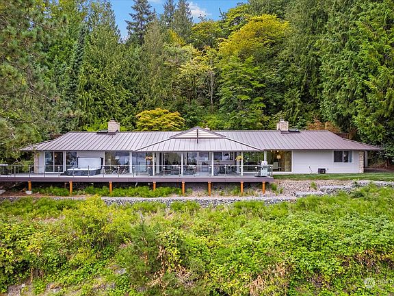 2nd image of 4354 E Lake Sammamish Parkway NE