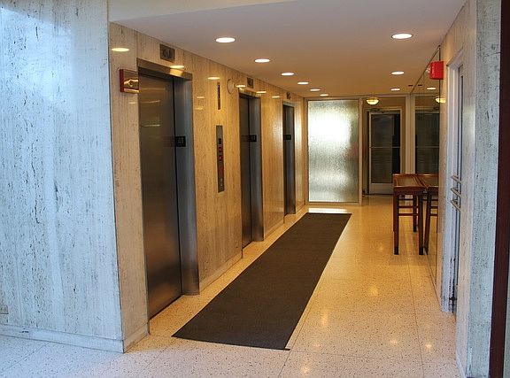 3rd image of 4250 N Marine Dr APT 1215