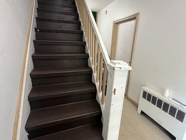 119 Hobart Ave #4F — Photo 5