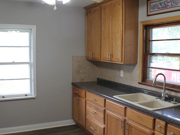 5th image of 2101 Eshcol Ave