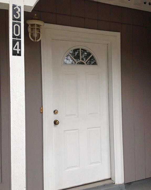 1st image of 304 Spencer Dr