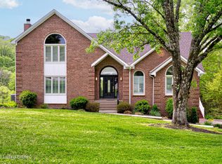 1508 Colonial Ct, Goshen, KY 40026