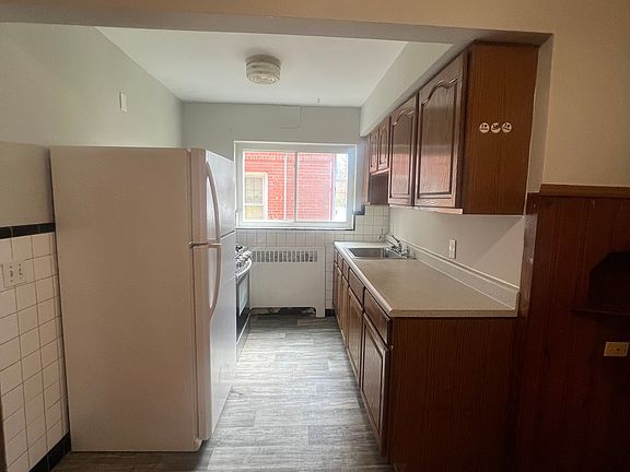 2nd image of 849 Hermosa Ave APT 1
