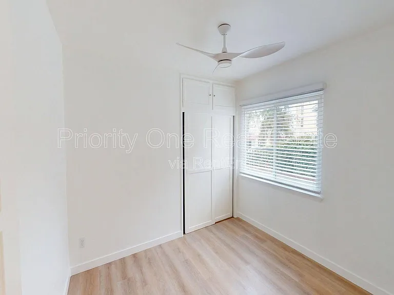 4243 Hamilton St — Photo 10