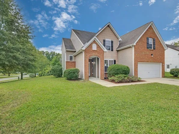 5968 Sean Paul Dr, Gloucester, VA 23061